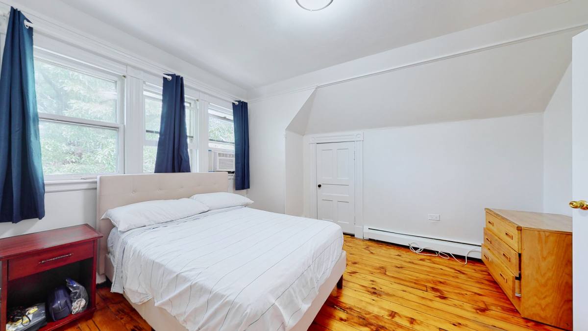 Apartment for rent at 208 Canner St, New Haven, CT 06511