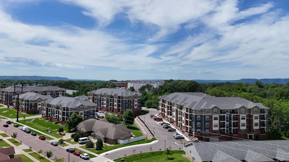 Apartment for rent at 2101 Abbey Rd, Onalaska, WI 54650