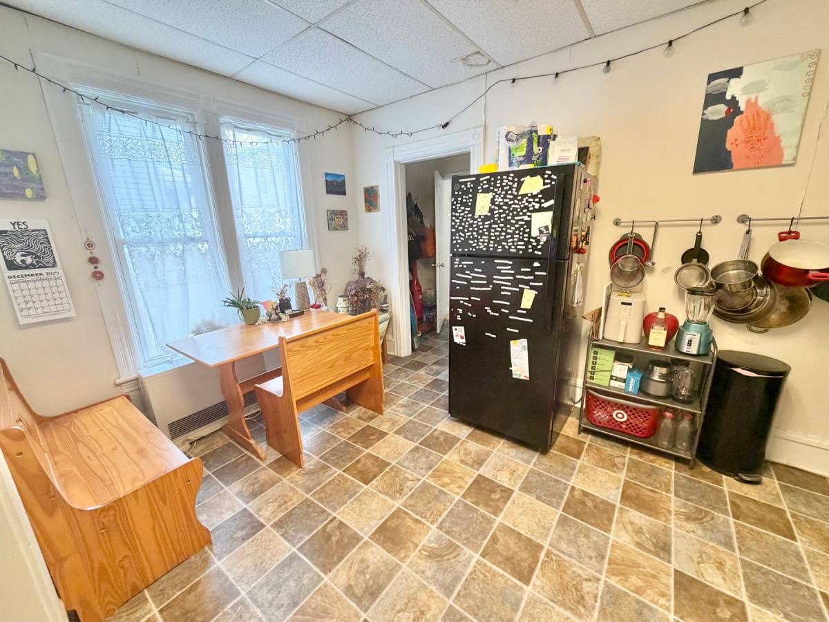 Apartment for rent at 81-83 Monroe St, Burlington, VT 05401