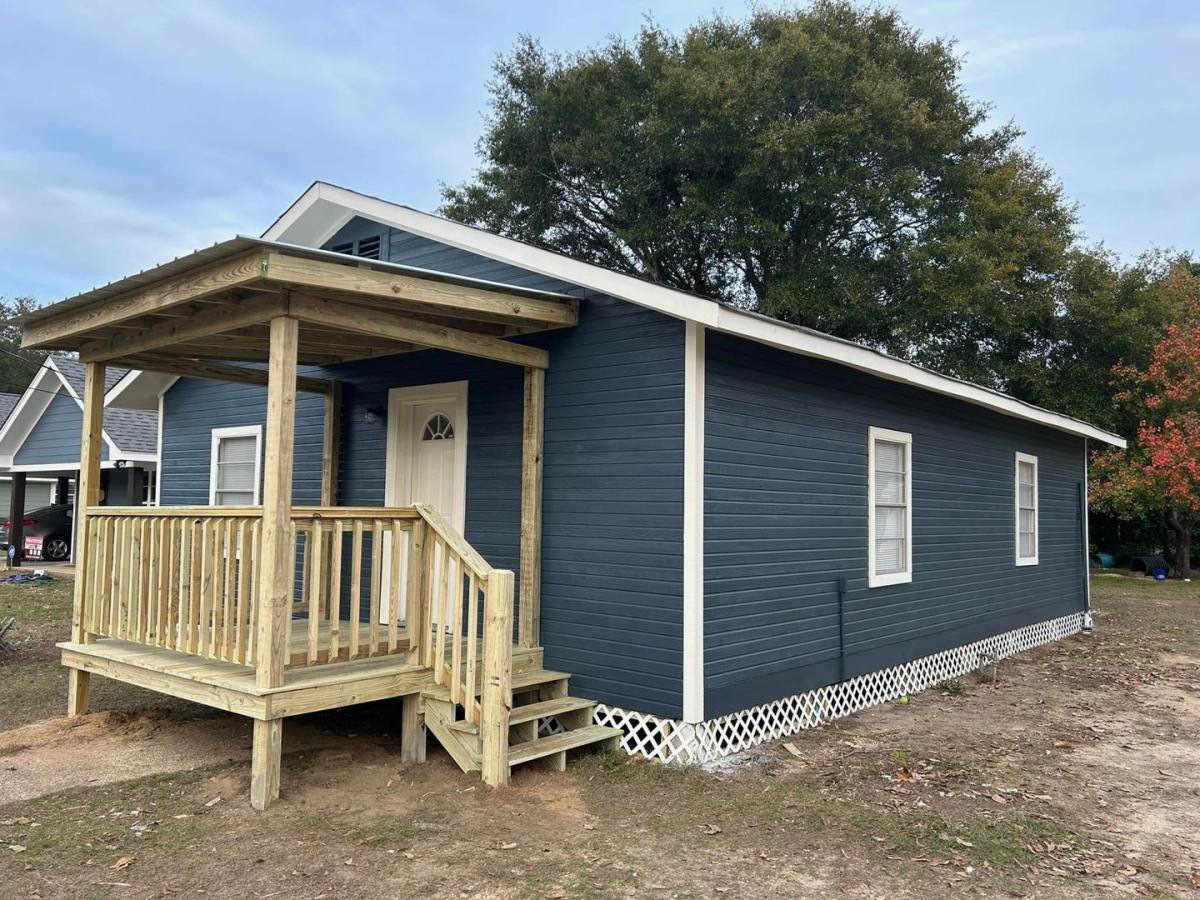 House for rent at 105 McKinnon St, Petal, MS 39465