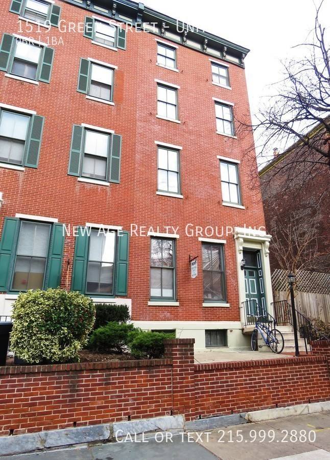 Apartment for rent at 1519 Green St #3R, Philadelphia, PA 19130