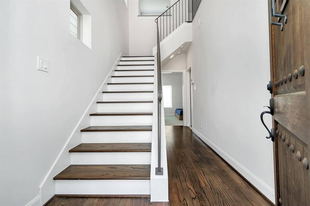 House for rent at 1221 Bonner St, Houston, TX 77007