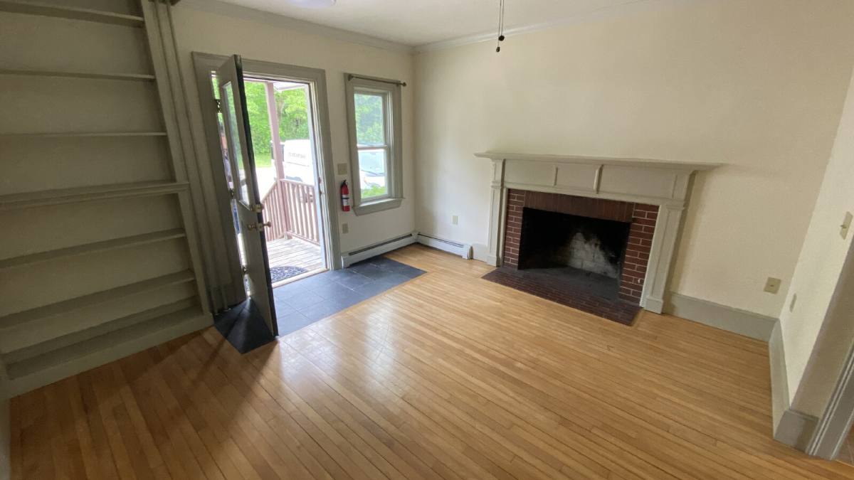 Apartment for rent at 277 Mast Rd #3, Durham, NH 03824