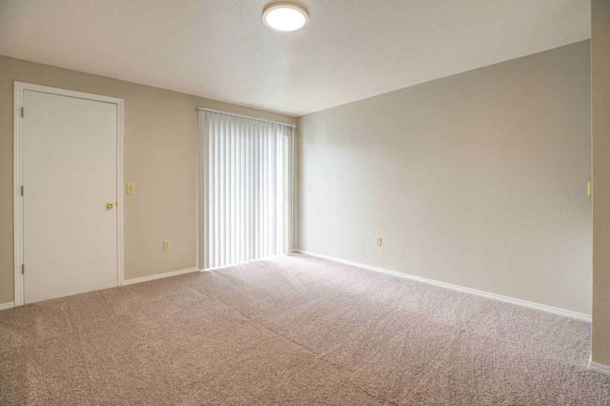 Apartment for rent at 4200 Sunnyview Road, NE, Salem, OR 97305