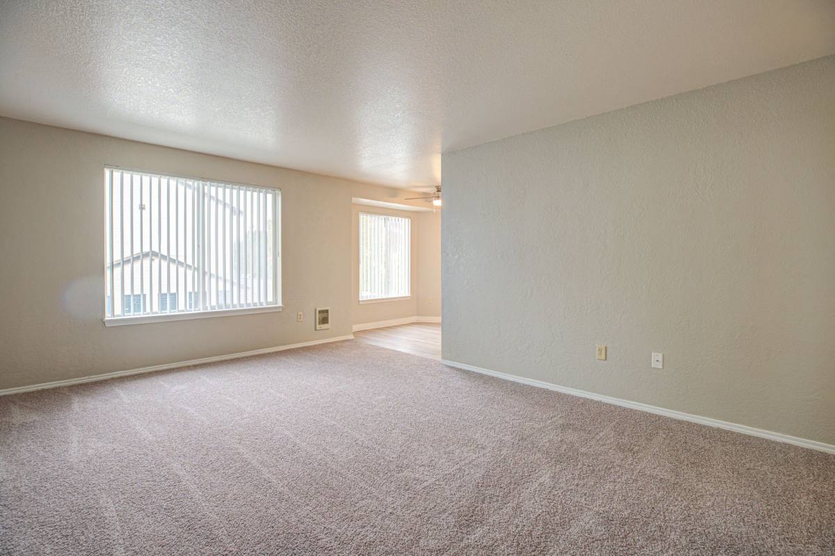 Apartment for rent at 4200 Sunnyview Road, NE, Salem, OR 97305