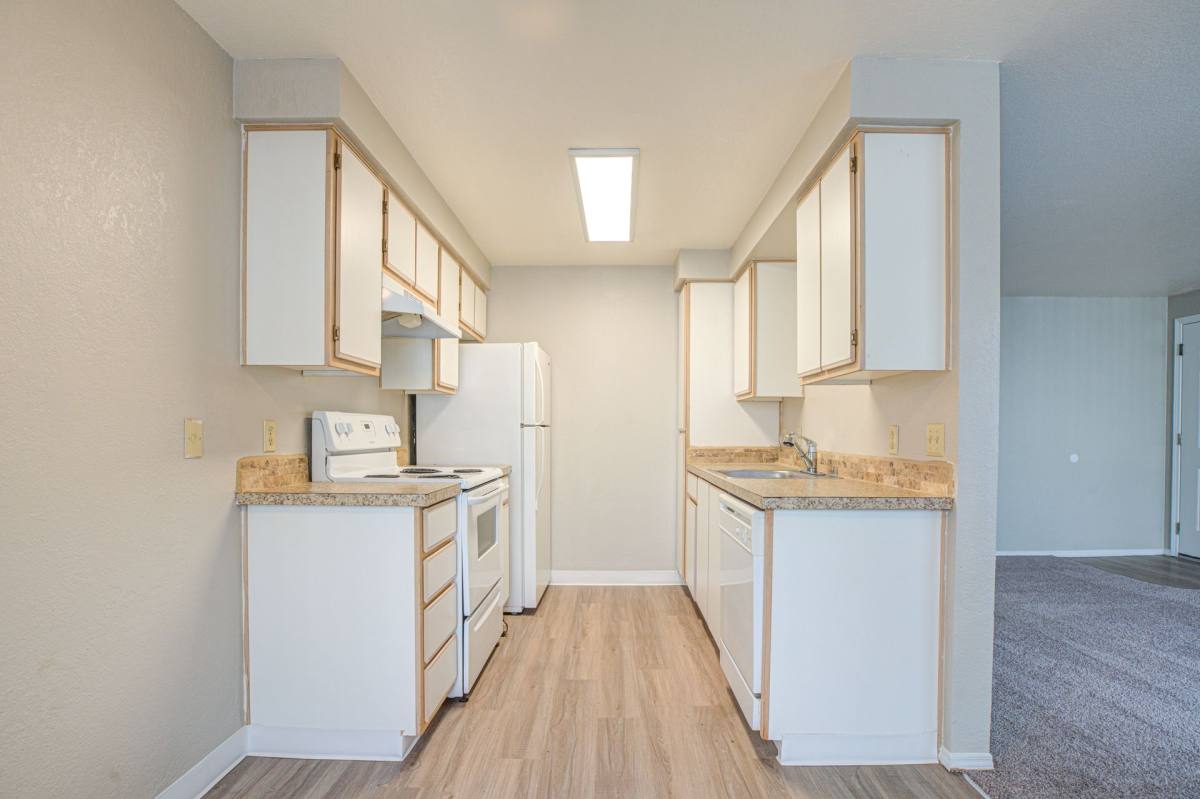 Apartment for rent at 4200 Sunnyview Road, NE, Salem, OR 97305