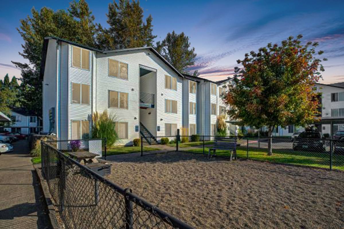 Apartment for rent at 4200 Sunnyview Road, NE, Salem, OR 97305