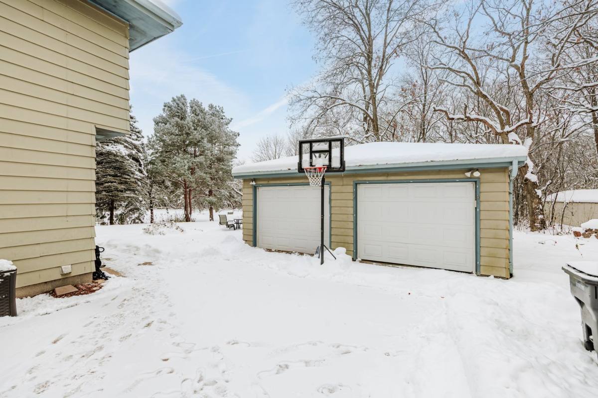 Apartment for rent at 215-217 Pembroke Way -Mydwelling, Nashotah, WI 53058