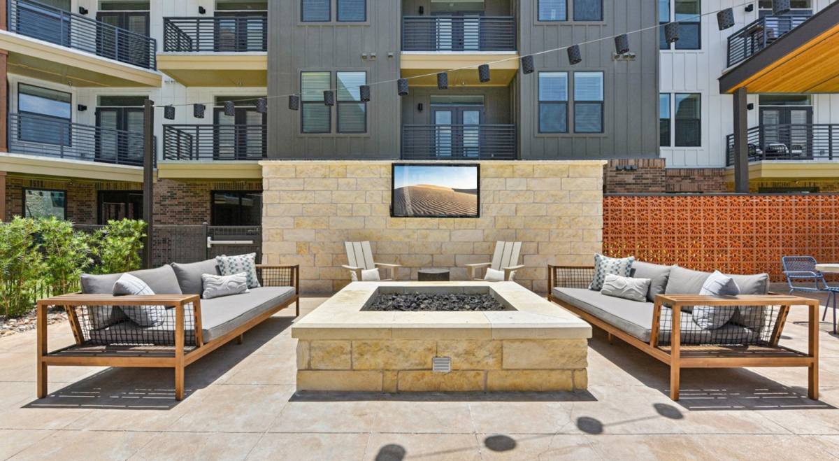 Townhouse for rent at 13060 Four Star Blvd #A2-33, Austin, TX 78737