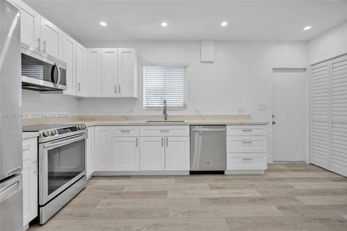 House for rent at 1401 NE 152nd St, Miami, FL 33162