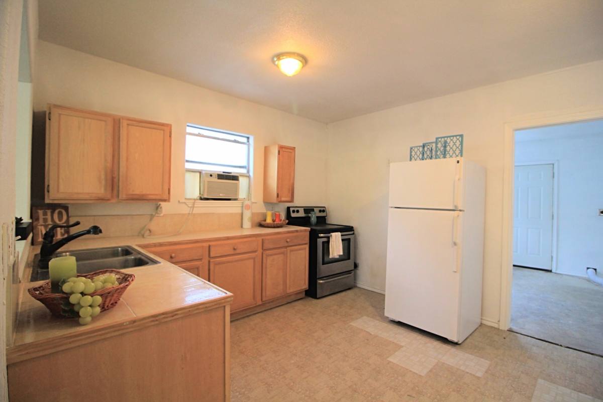 House for rent at 319 Noria St, San Antonio, TX 78207