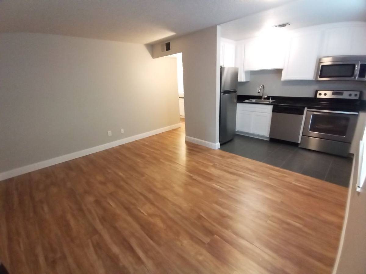 Apartment for rent at 1717 W St, Sacramento, CA 95818