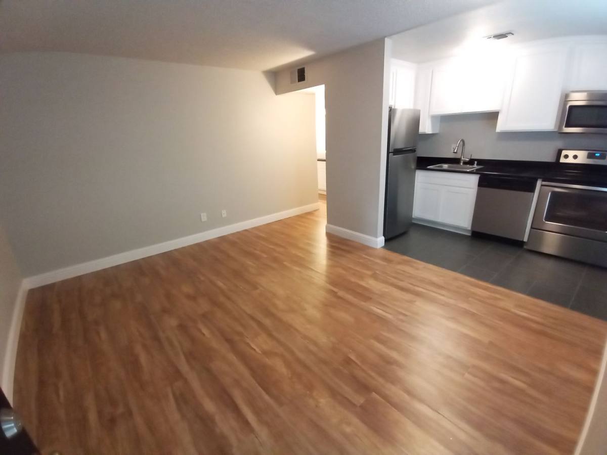 Apartment for rent at 1717 W St, Sacramento, CA 95818