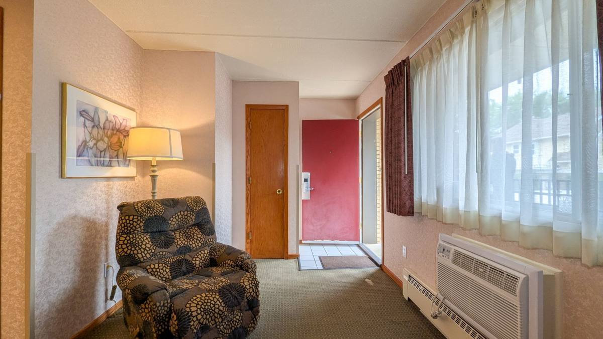 Apartment for rent at 418 6th St SW, Rochester, MN 55902
