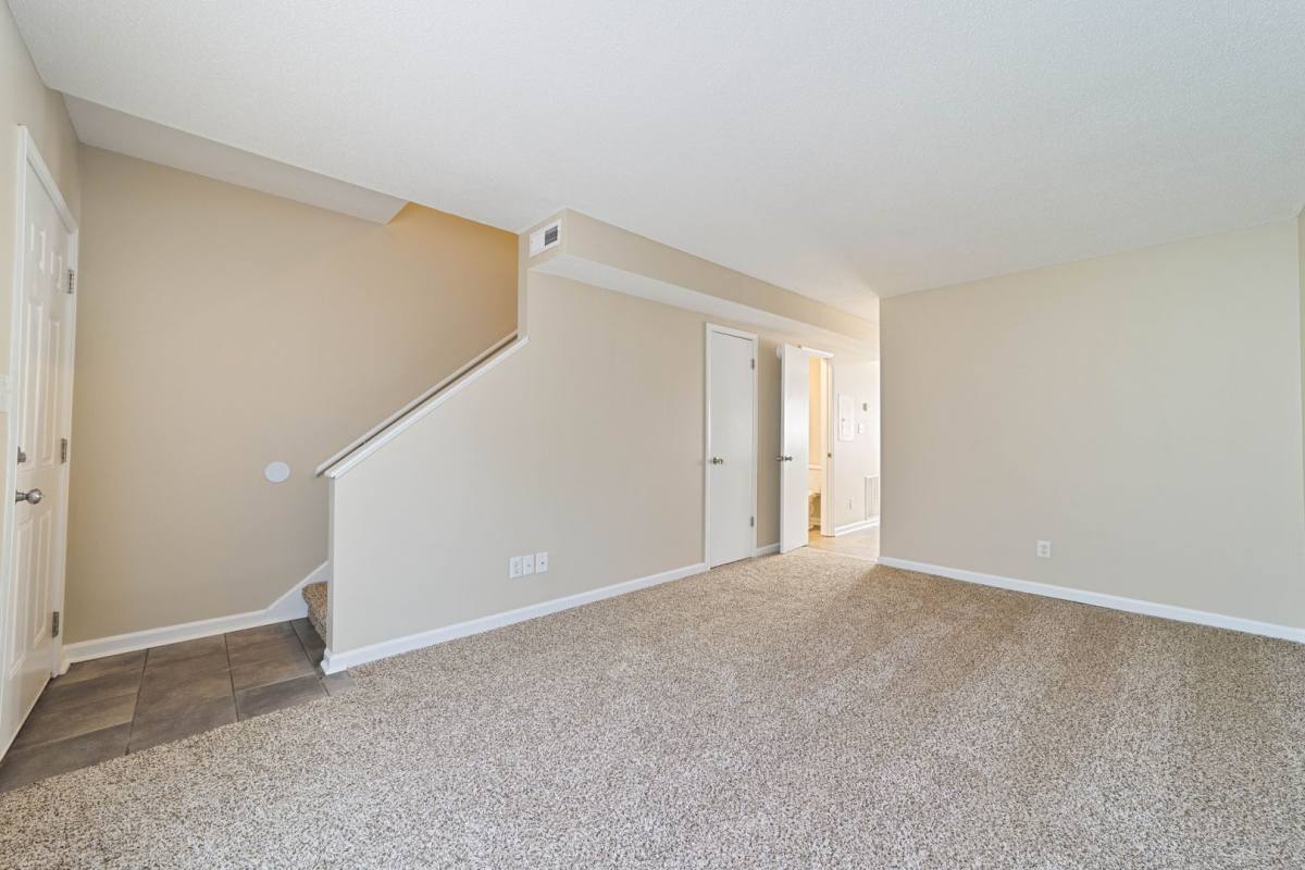 Apartment for rent at 1660 Baltimore Dr, Clarksville, TN 37043