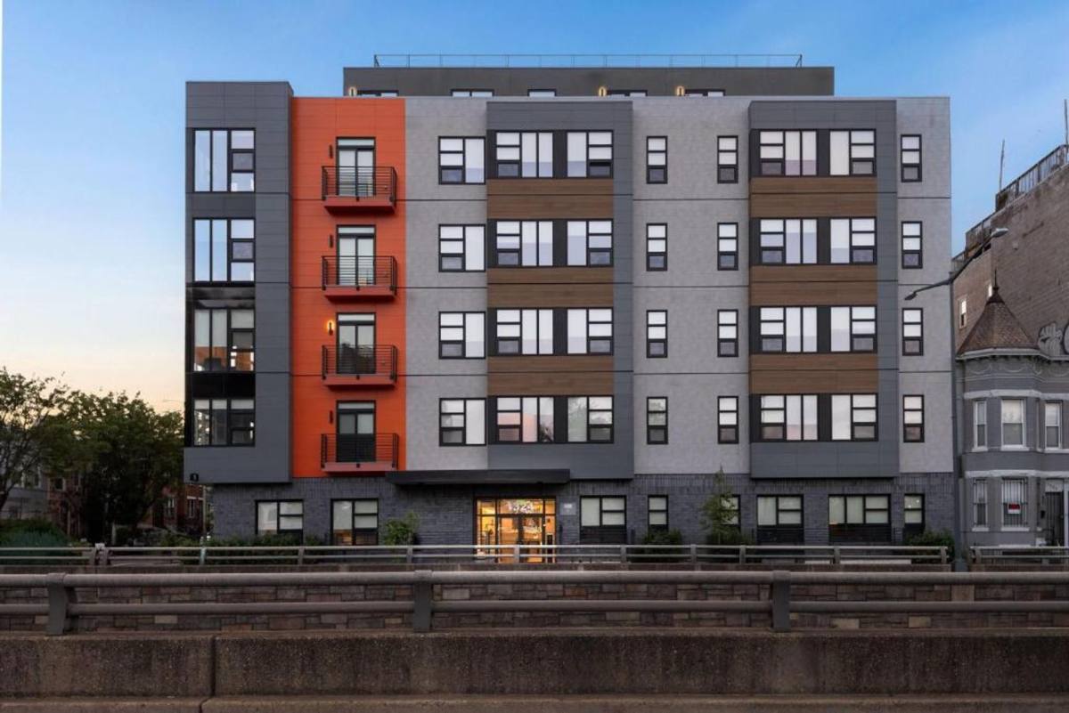 Apartment for rent at 1324 N Capitol St, Washington, DC 20002