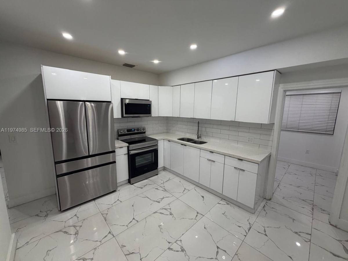 House for rent at 345 SW 49th Ave, Miami, FL 33134