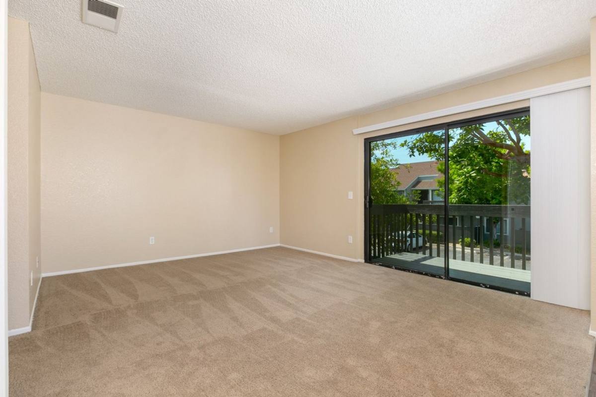 Apartment for rent at 2560 W La Palma Ave, Anaheim, CA 92801