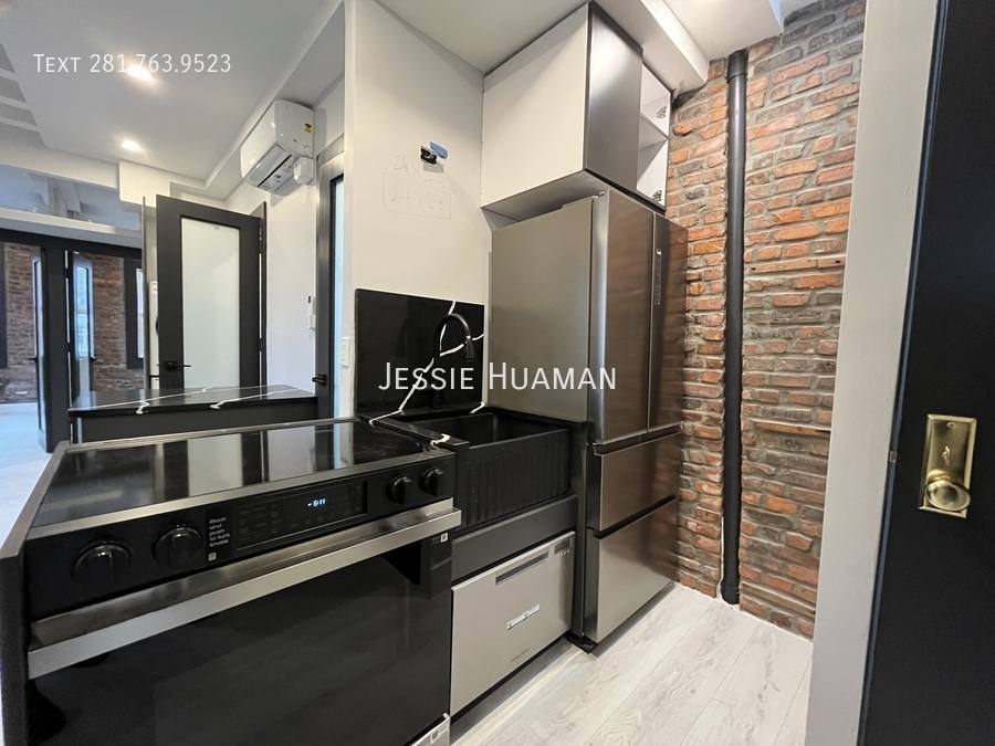 Apartment for rent at 37 Cornelia St #3A, New York, NY 10014