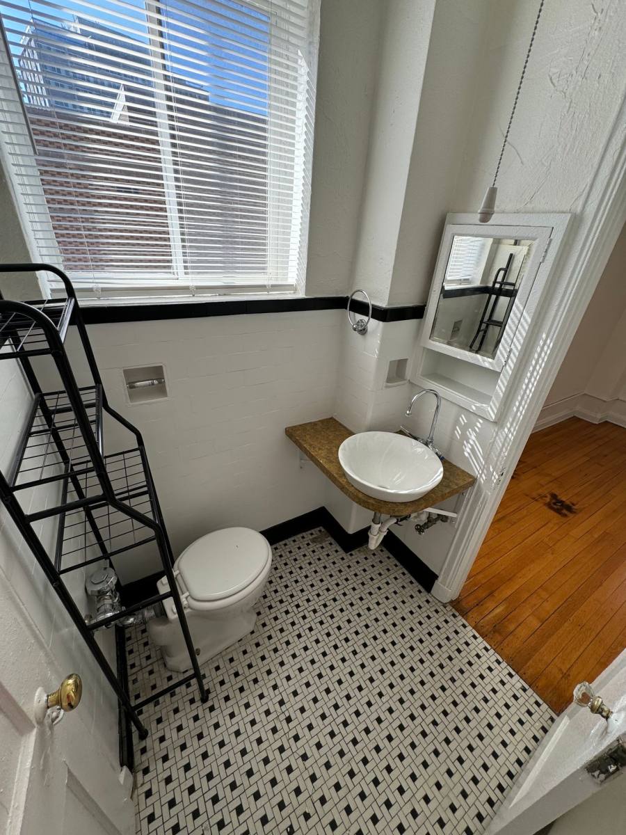 Apartment for rent at 2124 Highland Ave S, Birmingham, AL 35205