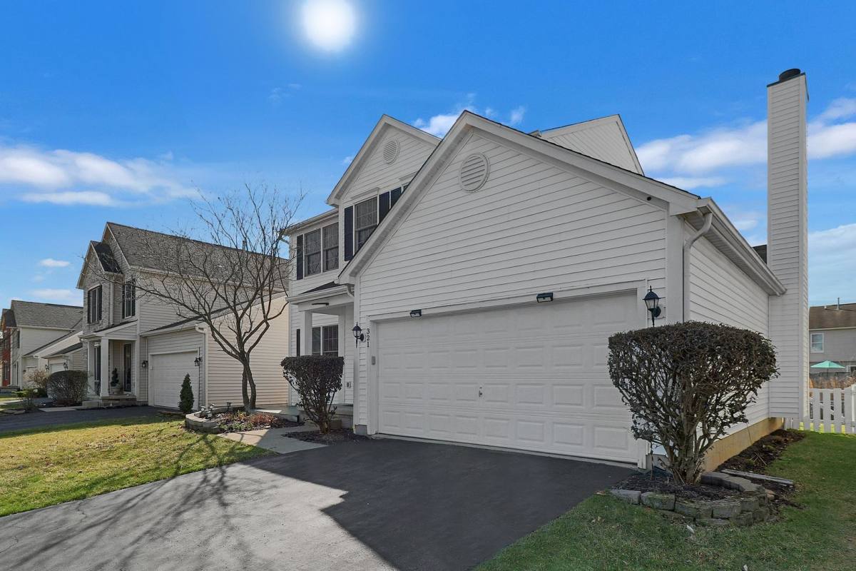 House for rent at 321 Amber Wood Way, Lewis Center, OH 43035