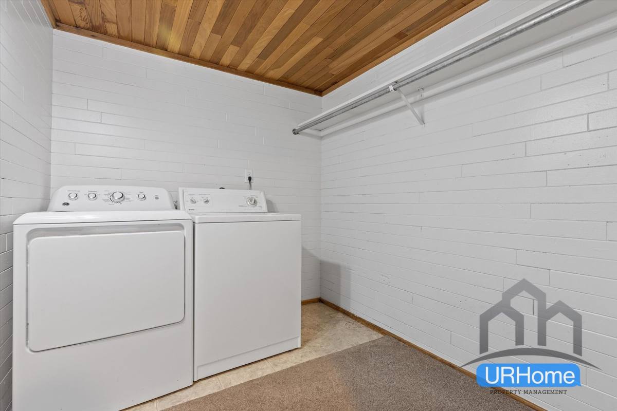 Townhouse for rent at 2329 SE 174th Ave, Portland, OR 97233