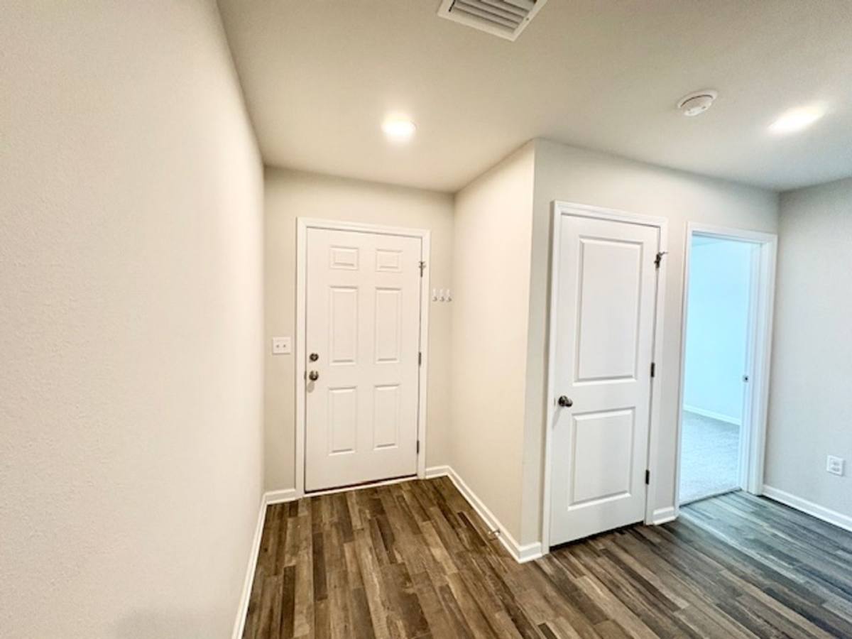 House for rent at 462 Whispering Creek Ave, Freeport, FL 32439
