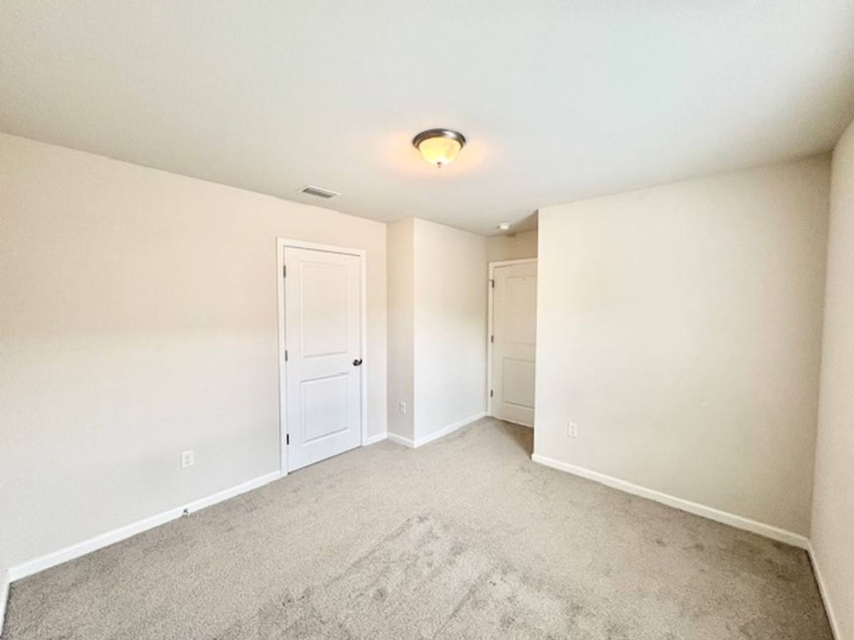 House for rent at 462 Whispering Creek Ave, Freeport, FL 32439