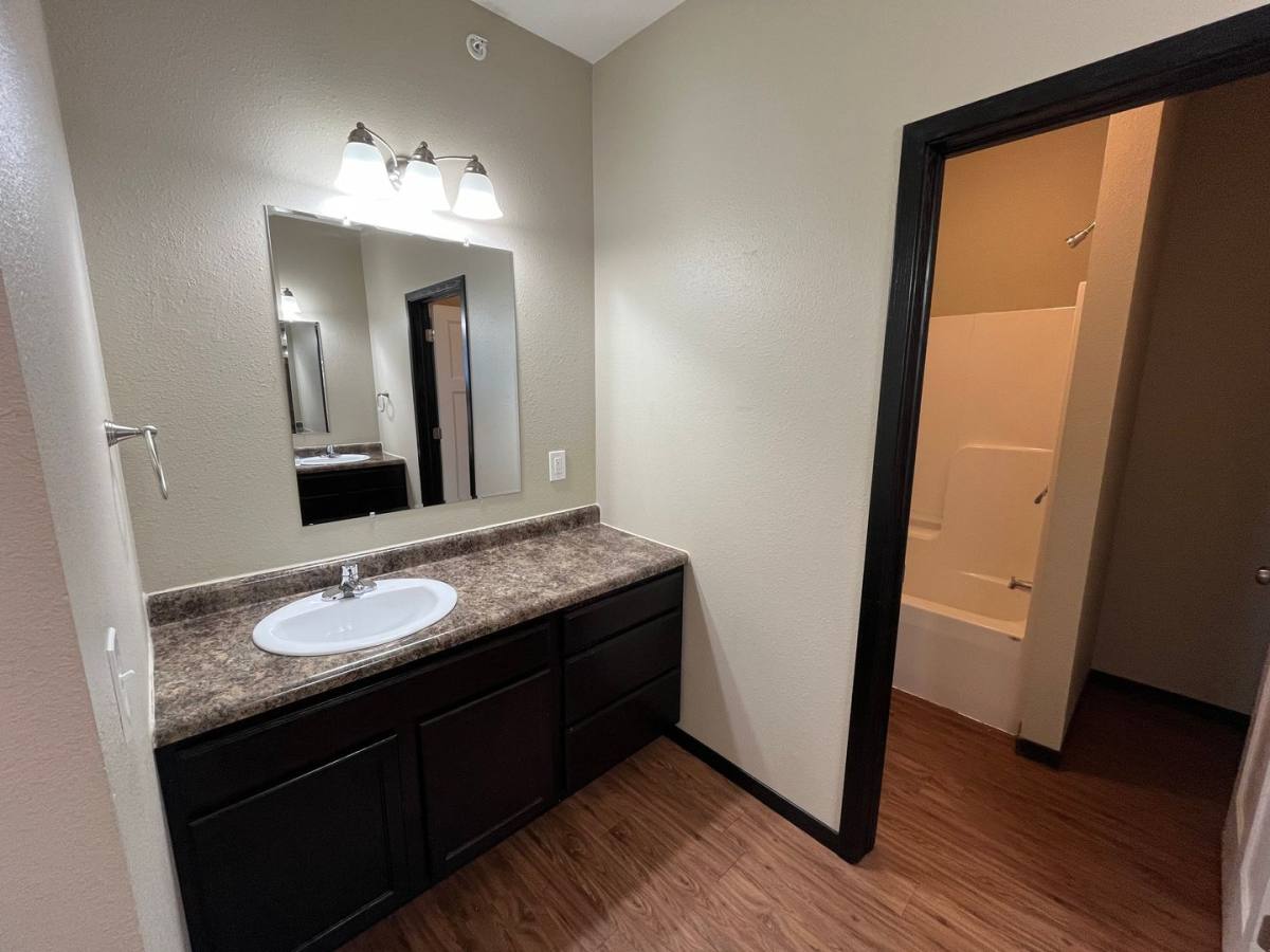 Apartment for rent at 340 Stadium Rd, Mankato, MN 56001