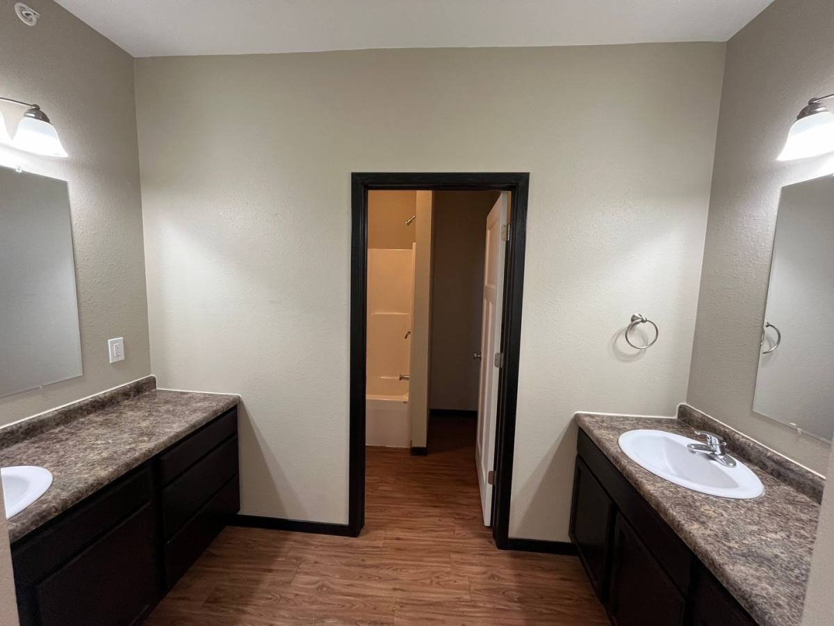 Apartment for rent at 340 Stadium Rd, Mankato, MN 56001