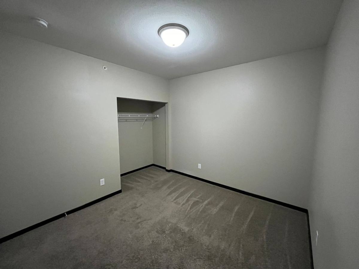 Apartment for rent at 340 Stadium Rd, Mankato, MN 56001