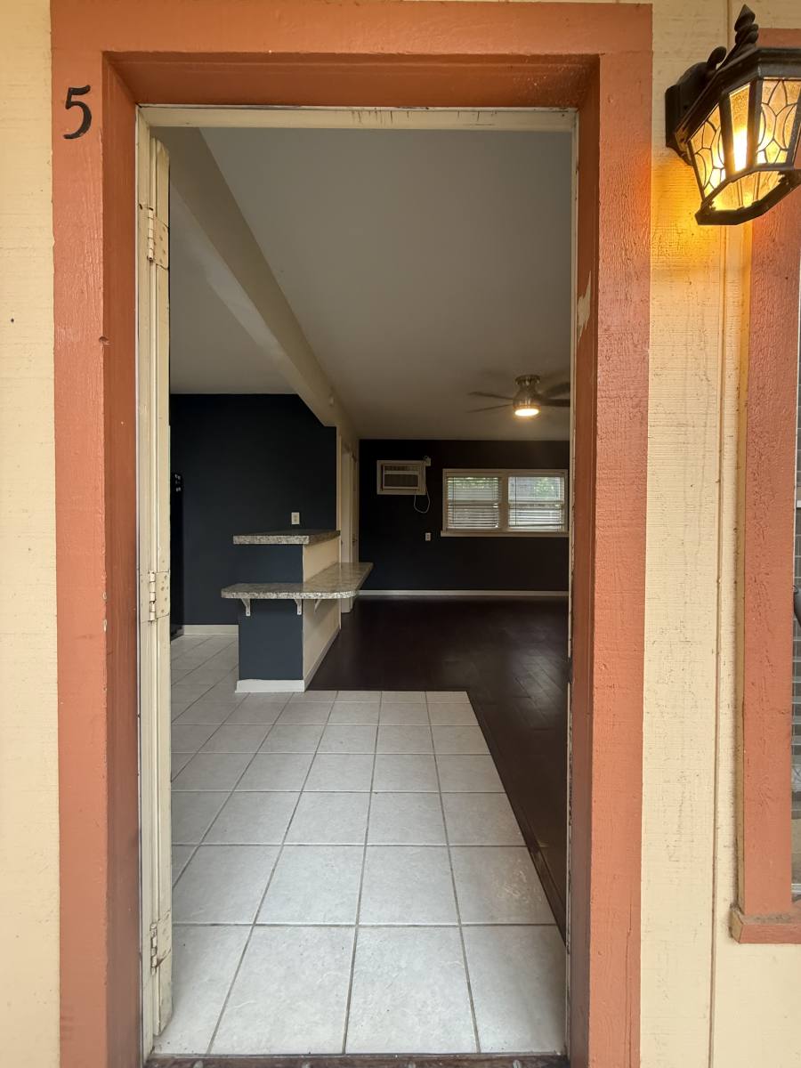 Apartment for rent at 709 W 26th St #5, Austin, TX 78705