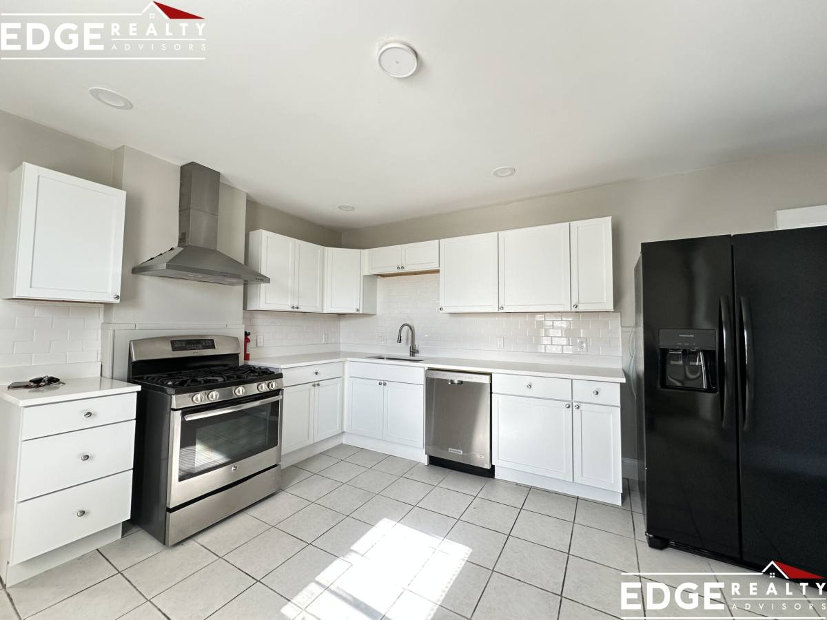 House for rent at 315 Warren St #2, Waltham, MA 02453