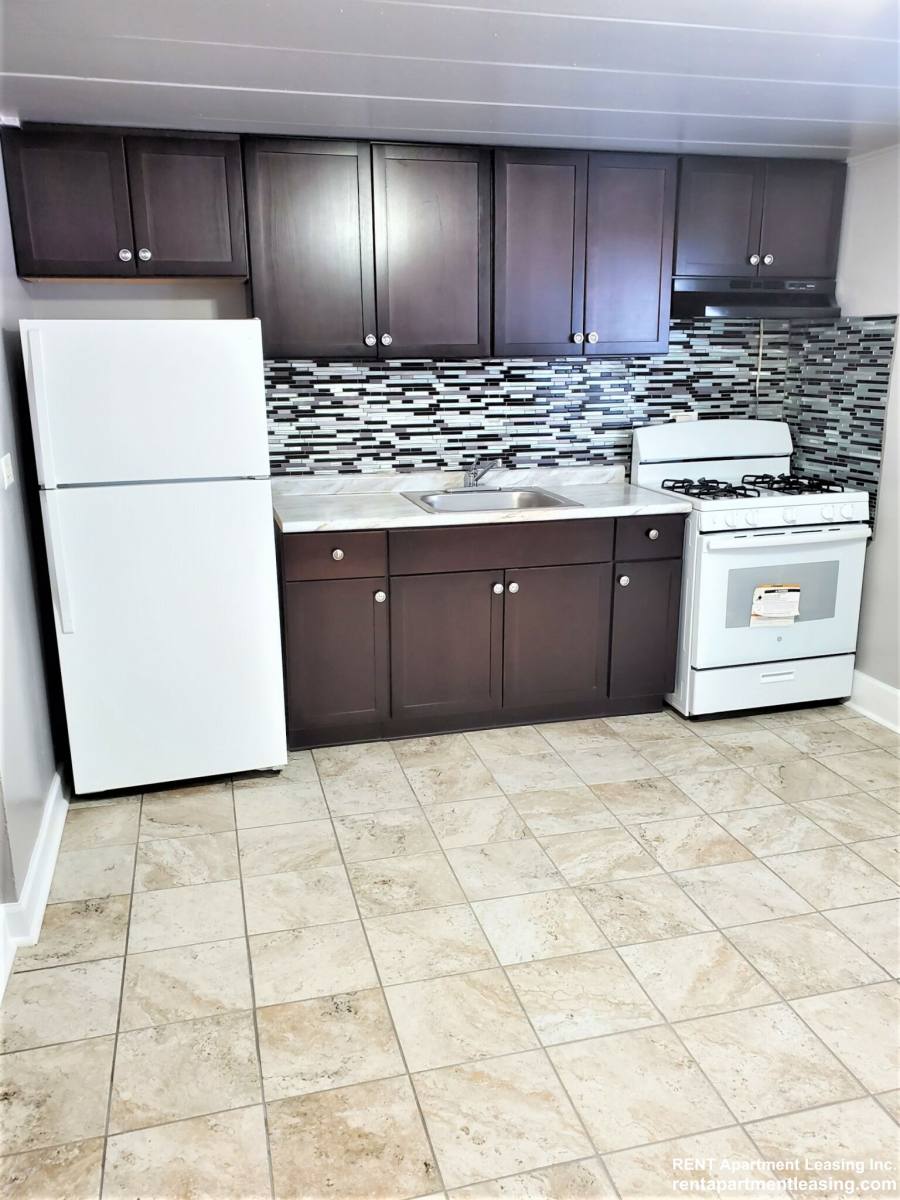 Apartment for rent at 3820 25th Ave #16, Schiller Park, IL 60176