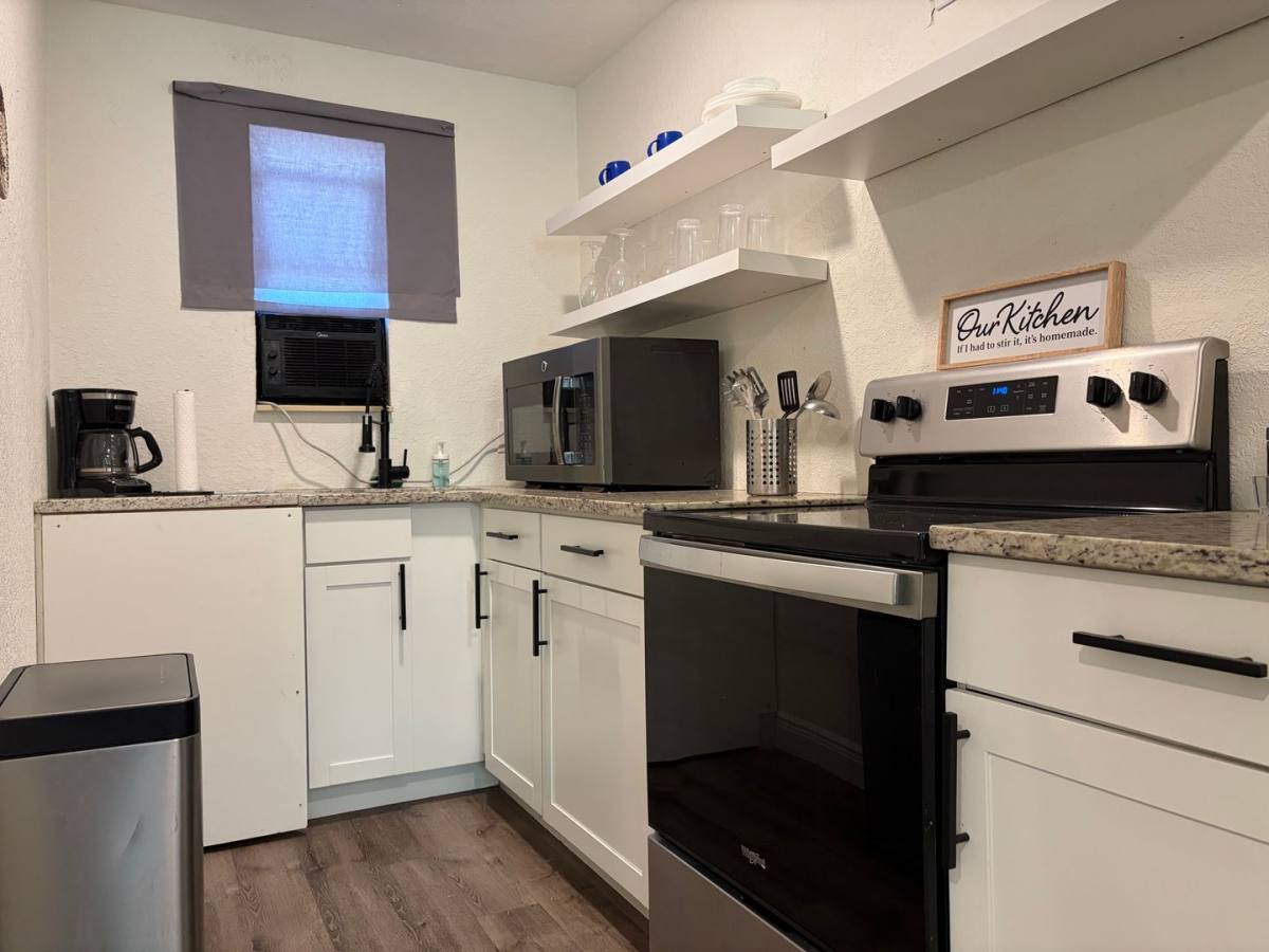 House for rent at 2722 14th Ave S, Saint Petersburg, FL 33712