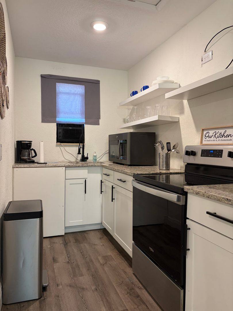 House for rent at 2722 14th Ave S, Saint Petersburg, FL 33712