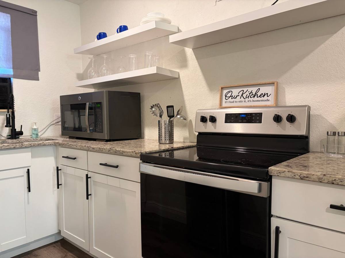 House for rent at 2722 14th Ave S, Saint Petersburg, FL 33712