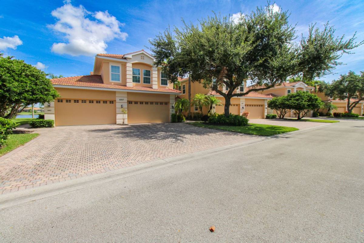 House for rent at 6017 Trophy Dr, Naples, FL 34110