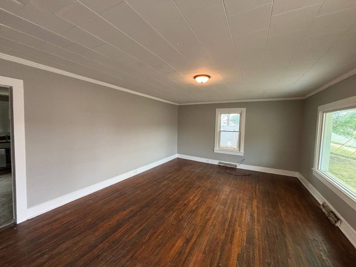 House for rent at 1900 E Ozark Ave, Gastonia, NC 28054