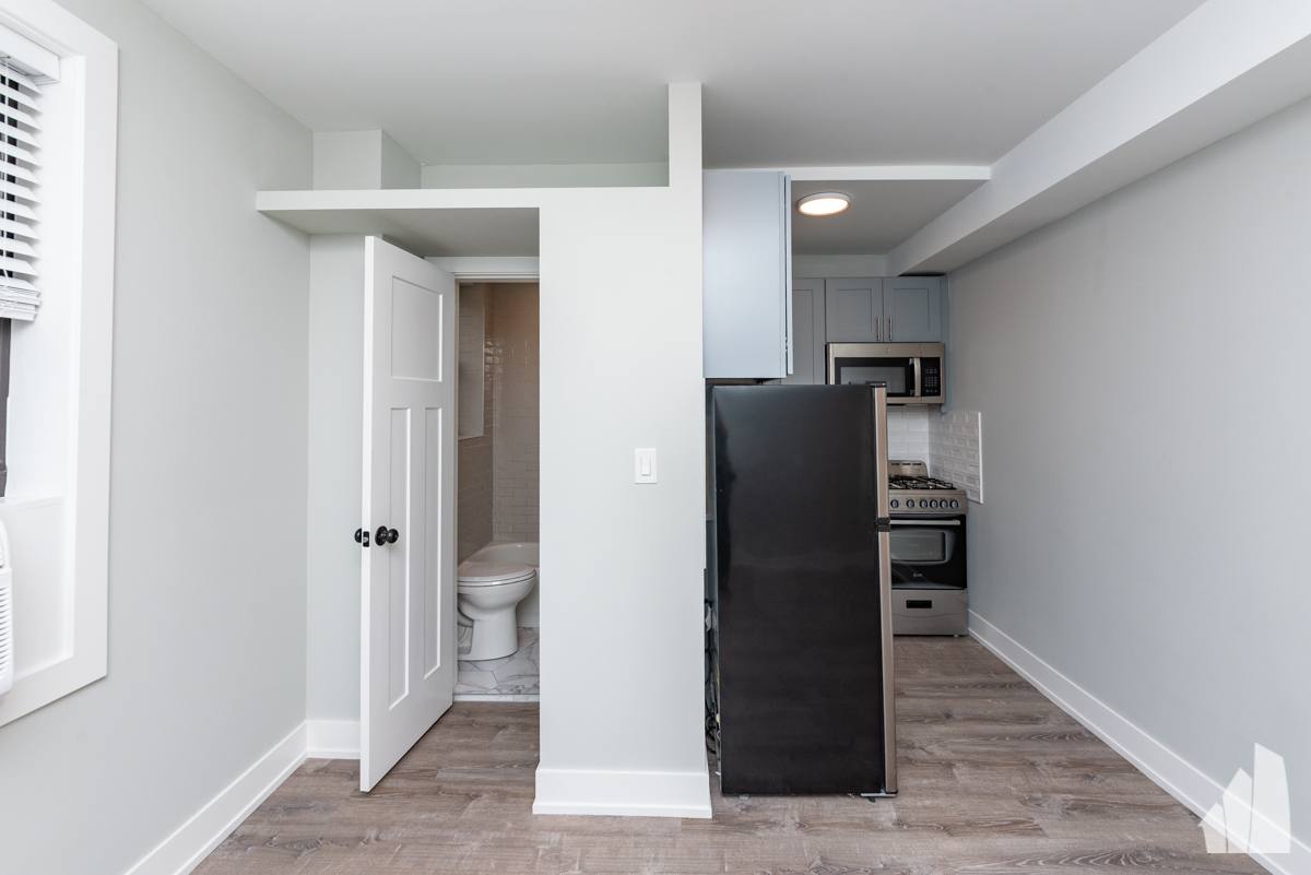Apartment for rent at 505 W Belmont Ave #3A, Chicago, IL 60657