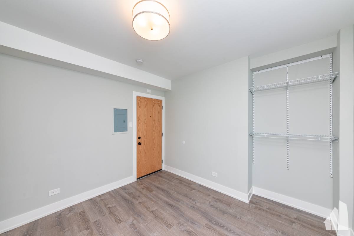 Apartment for rent at 505 W Belmont Ave #3A, Chicago, IL 60657
