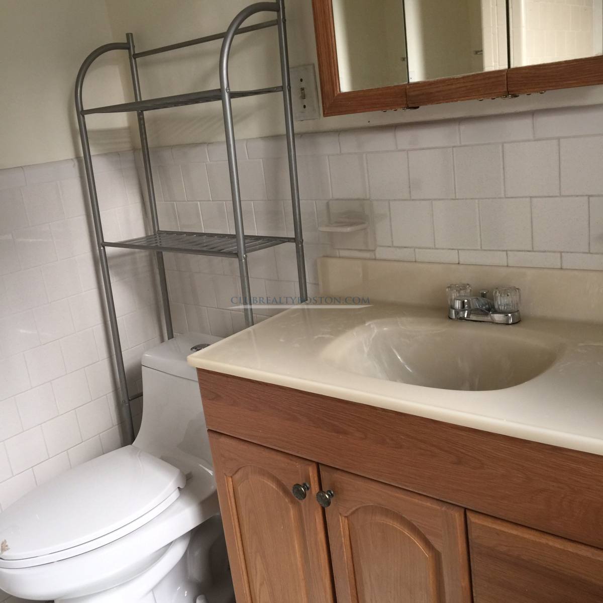 Apartment for rent at 183 College Ave #1, Somerville, MA 02144