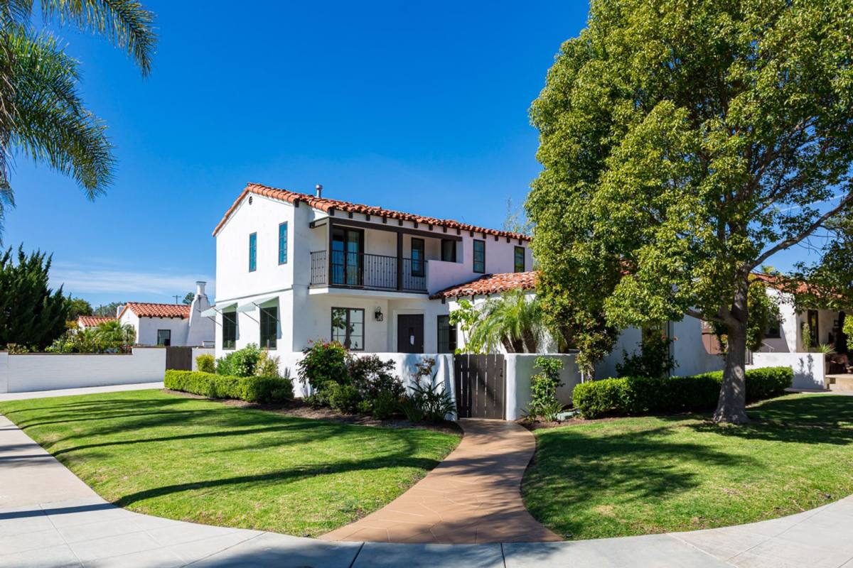 House for rent at 5150 Hastings Rd, San Diego, CA 92116
