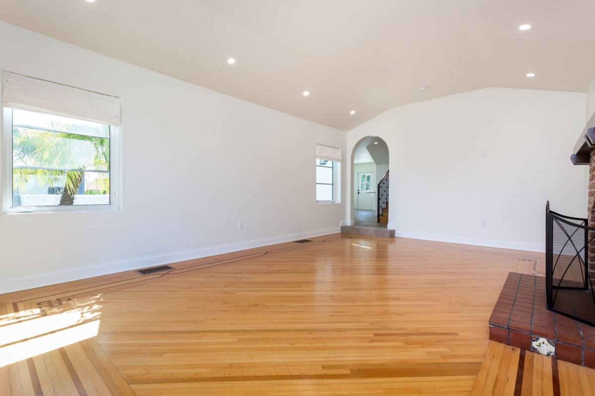 House for rent at 5150 Hastings Rd, San Diego, CA 92116