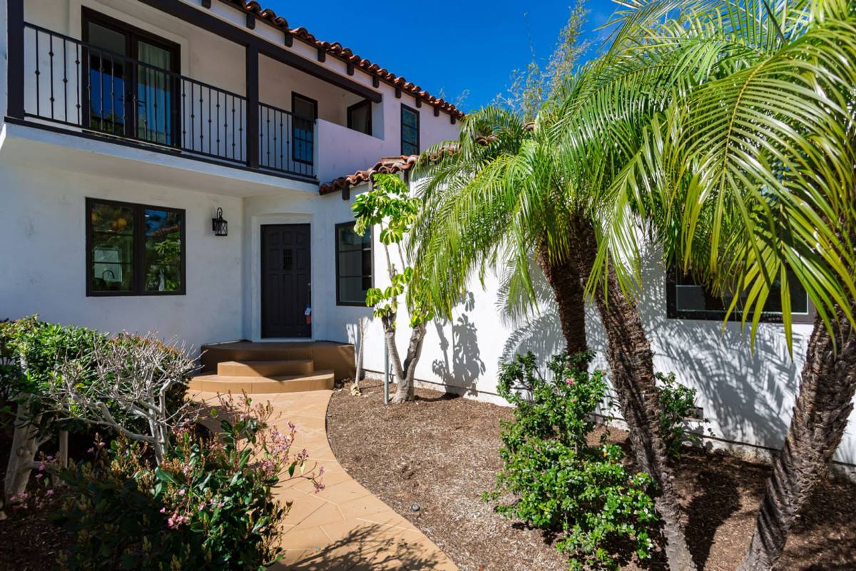 House for rent at 5150 Hastings Rd, San Diego, CA 92116