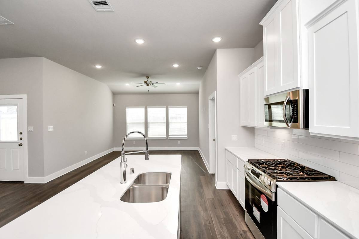 House for rent at 10522 Wildflower View Dr, Rosharon, TX 77583