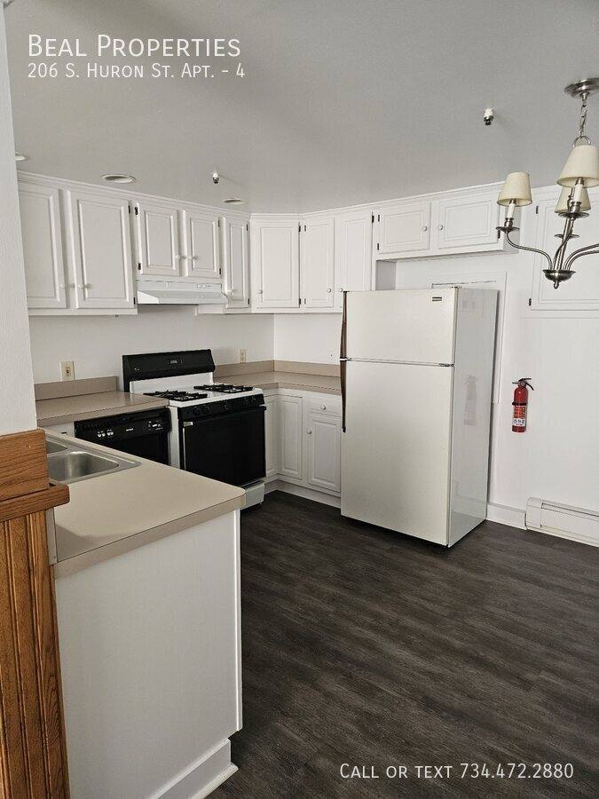 Apartment for rent at 206 S Huron St #4, Ypsilanti, MI 48197