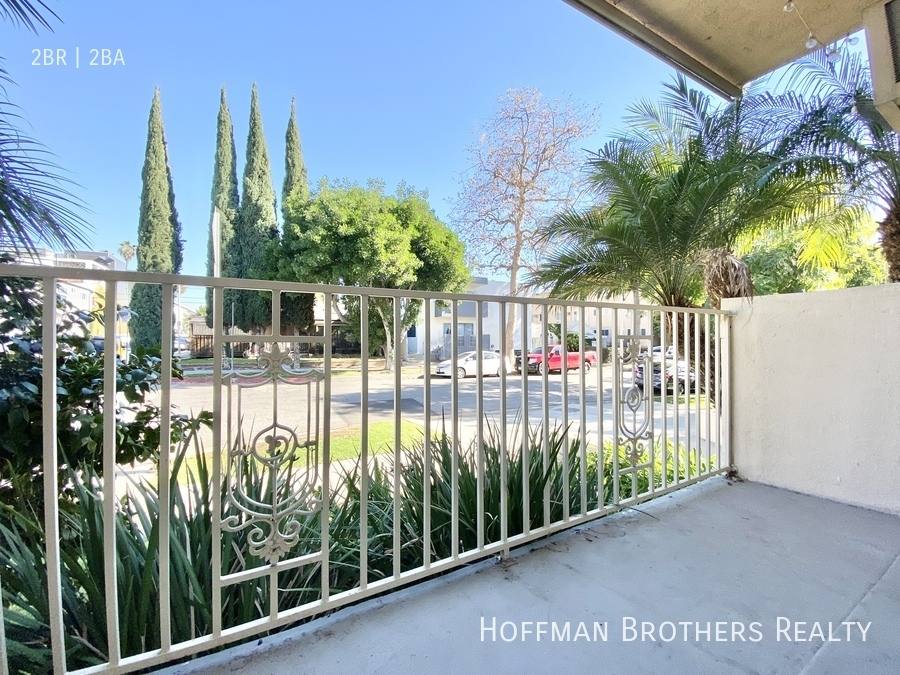 Apartment for rent at 8206 Romaine St #1, Los Angeles, CA 90046