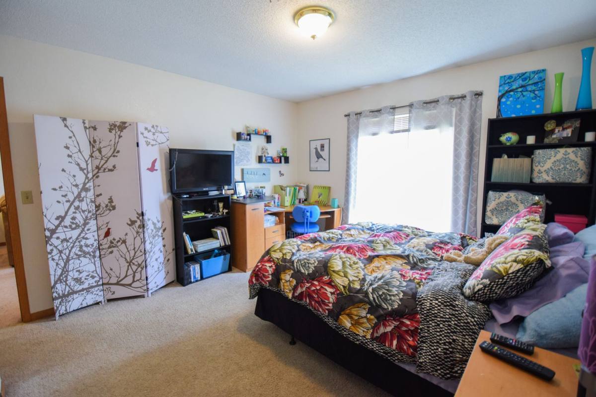 Apartment for rent at 100 Bunting Lane, Mankato, MN 56001