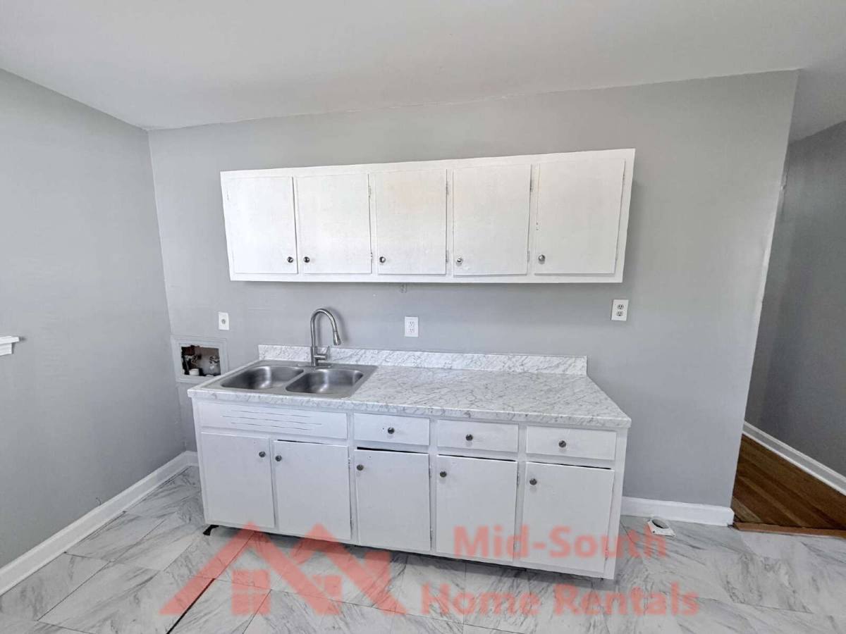 House for rent at 2054 Benford St, Memphis, TN 38109